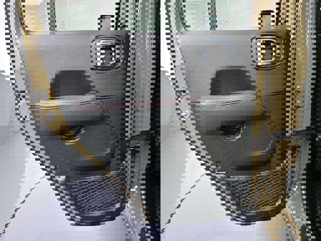 New 2026 Jeep Wrangler Unlimited Rubicon image 25