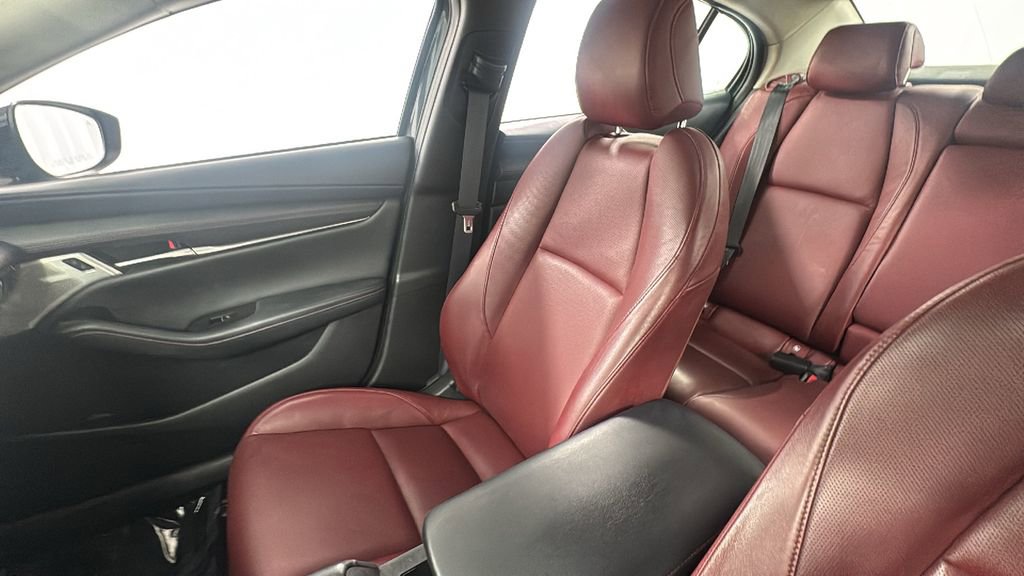 Used 2022 MAZDA MAZDA3 s image 13