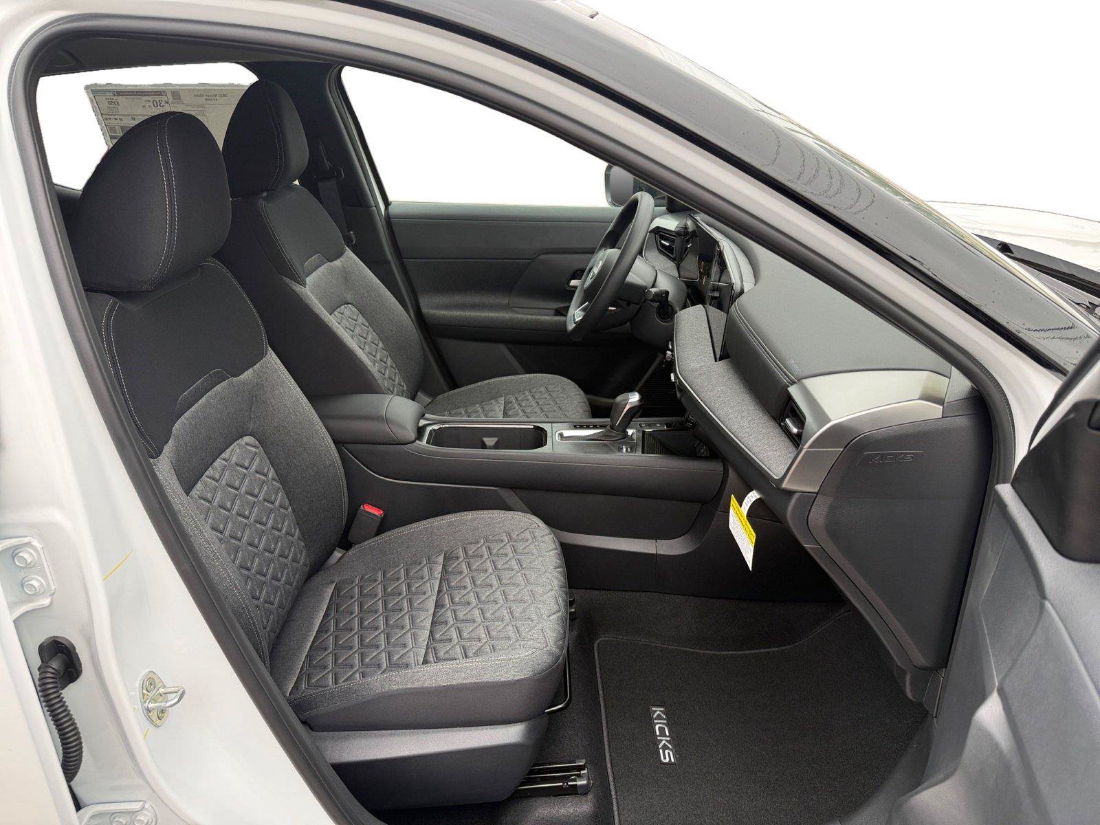 New 2027 Nissan Kicks SV AWD/4WD image 24