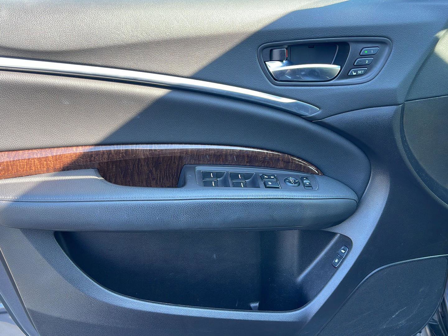 Used 2019 Acura MDX FWD image 11