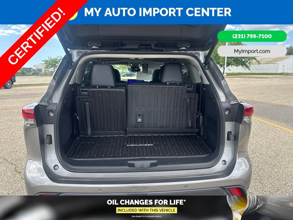 Certified 2025 Toyota Highlander Limited AWD/4WD image 29