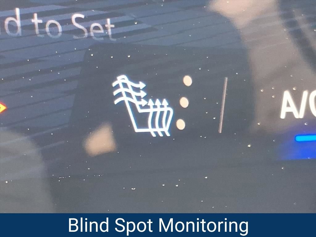 New 2026 Chevrolet Traverse LT image 5