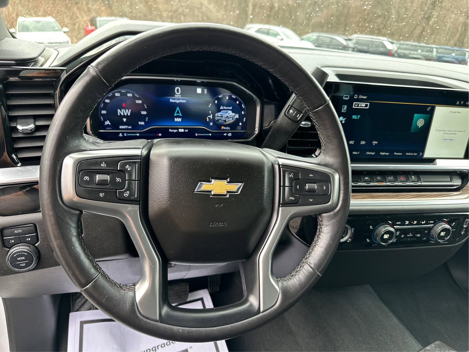 Certified 2022 Chevrolet Silverado 1500 LT AWD/4WD image 18