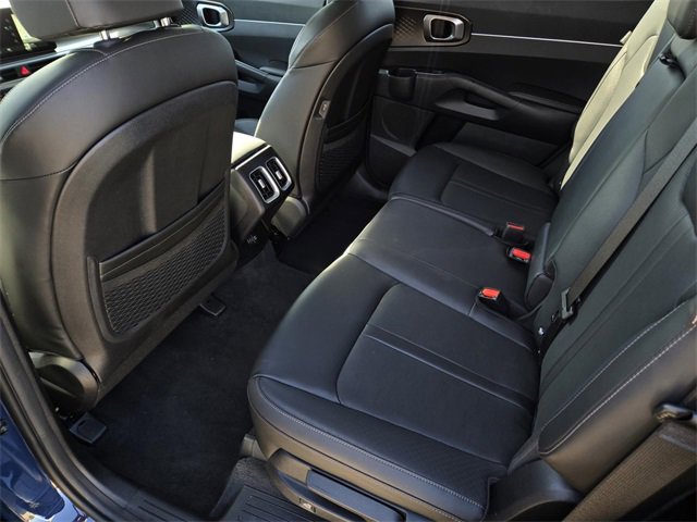 Certified 2025 Kia Sorento S w/ Panoramic Sunroof Package image 13