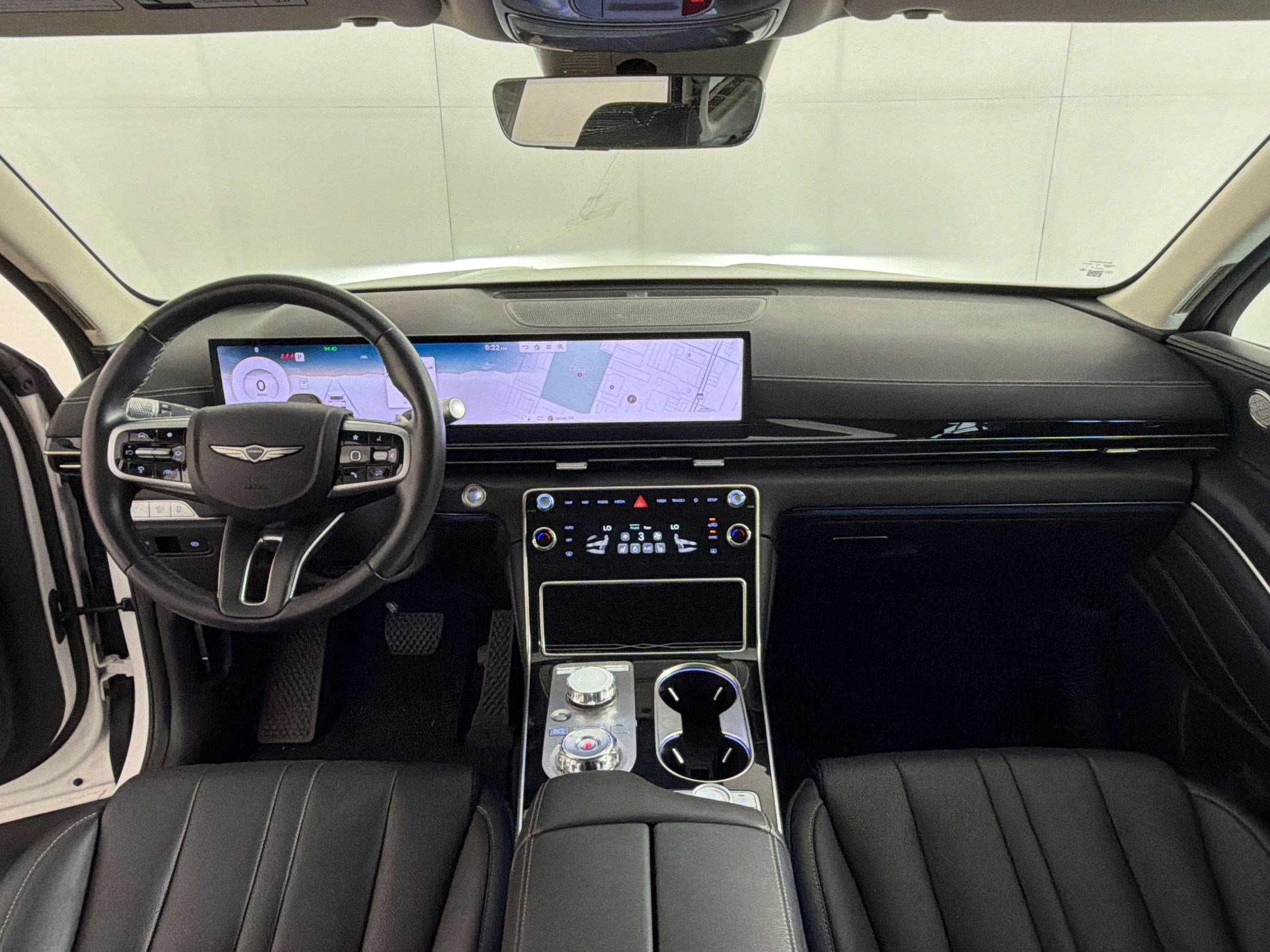 Used 2025 Genesis GV80 2.5T Standard AWD/4WD image 16