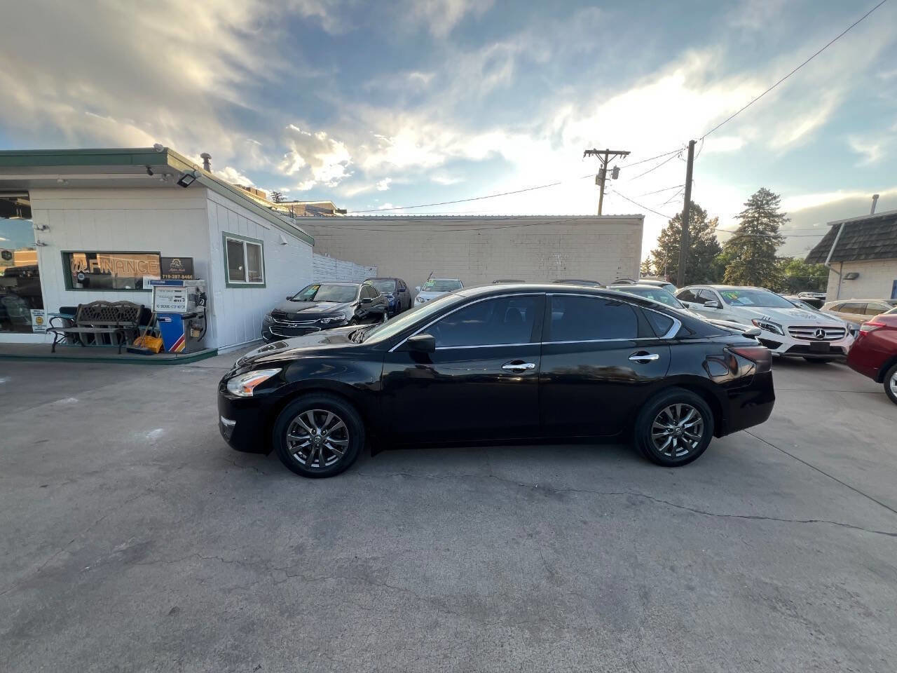 Used 2015 Nissan Altima 2.5 S w/ Special Edition Package FWD image 23