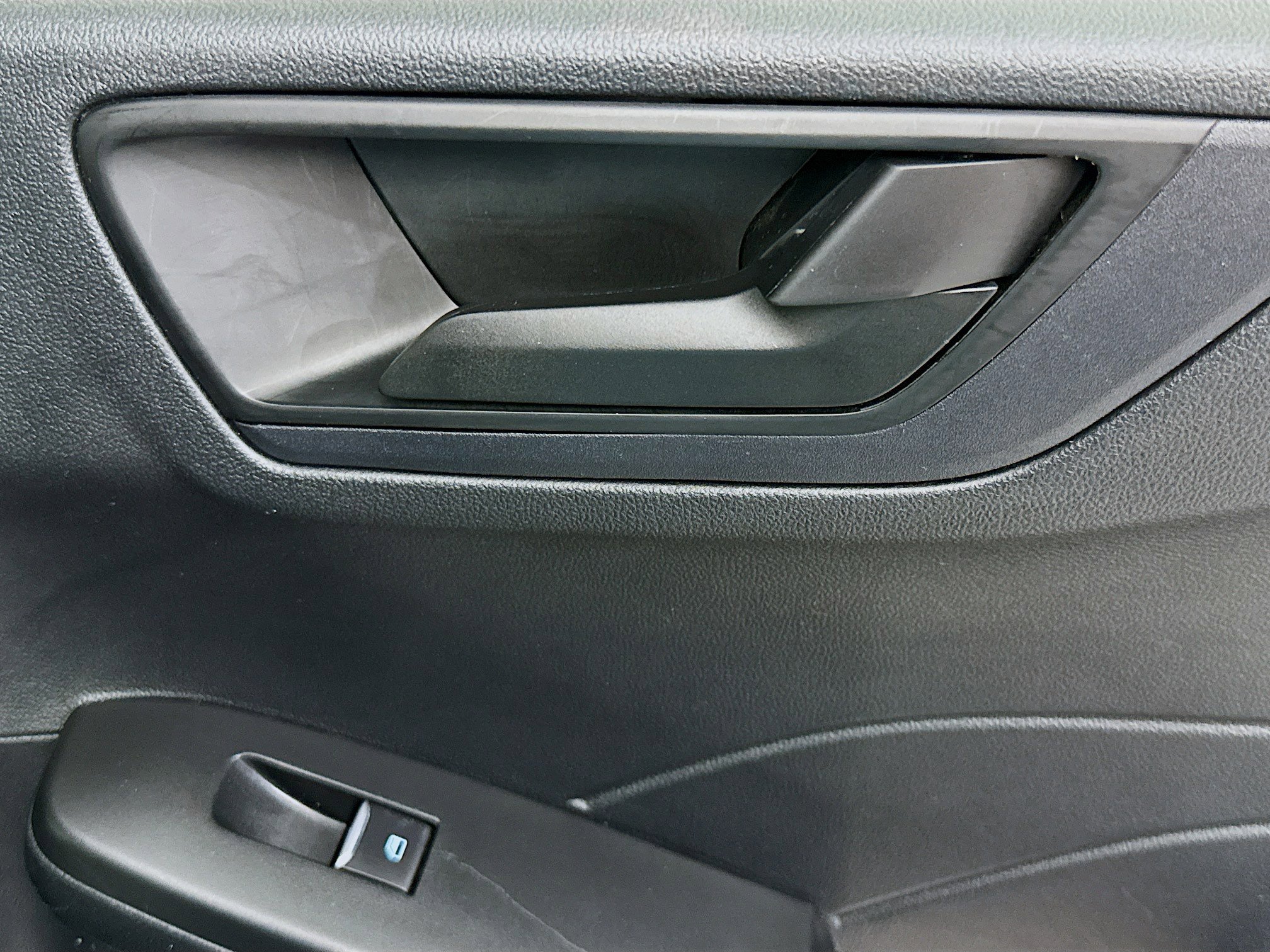 Used 2022 Ford Escape SE w/ SE Sport Appearance Package image 30