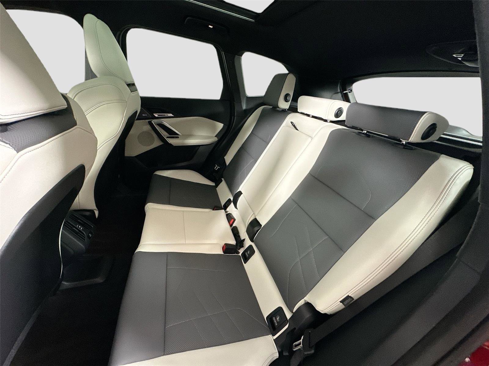 New 2026 BMW X1 xDrive28i w/ Convenience Package image 26