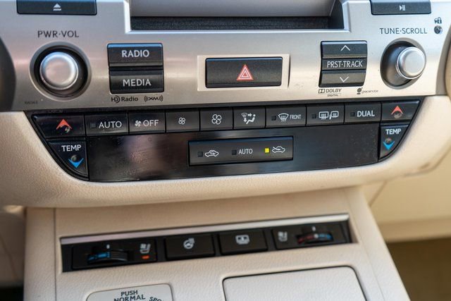 Used 2014 Lexus ES 350 w/ Luxury Package FWD image 37