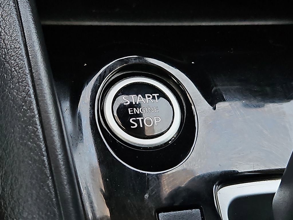 Used 2023 Nissan Versa SV FWD image 26
