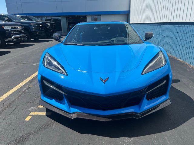 Used 2024 Chevrolet Corvette Z06 w/ Stealth Interior Trim Package RWD image 9