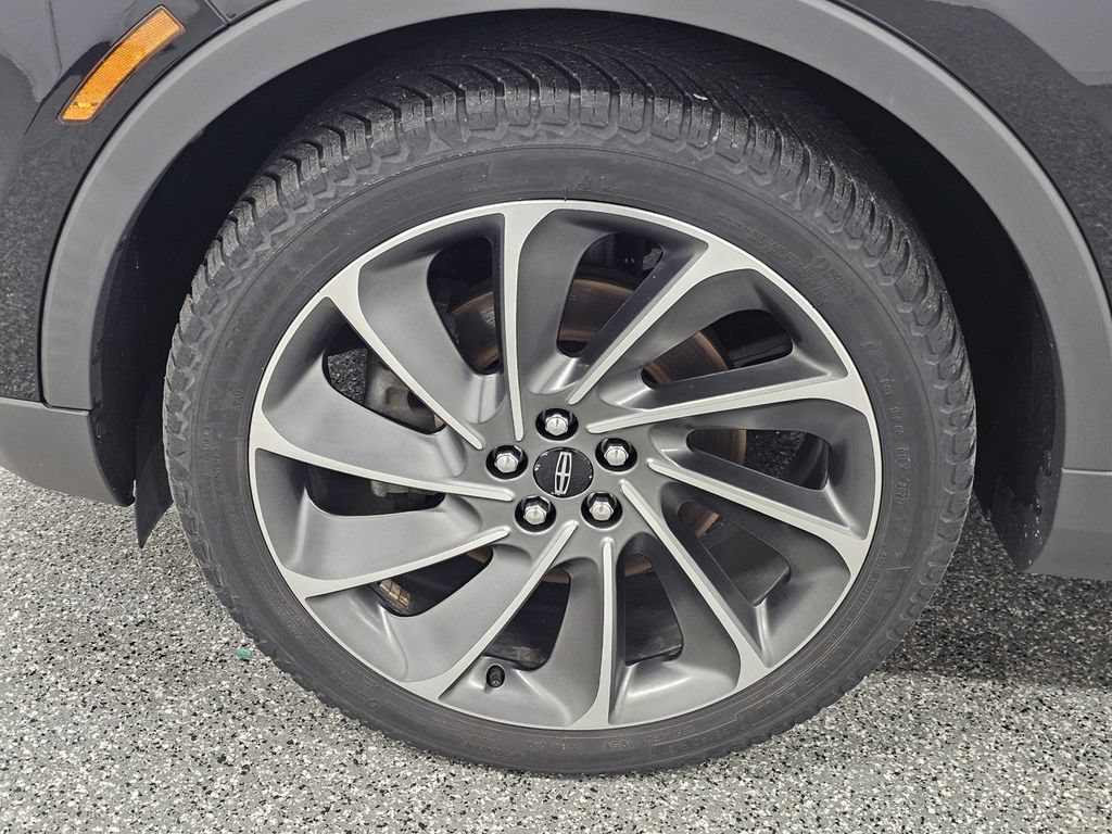 Used 2019 Lincoln Nautilus Reserve w/ Ultimate Package AWD/4WD image 9