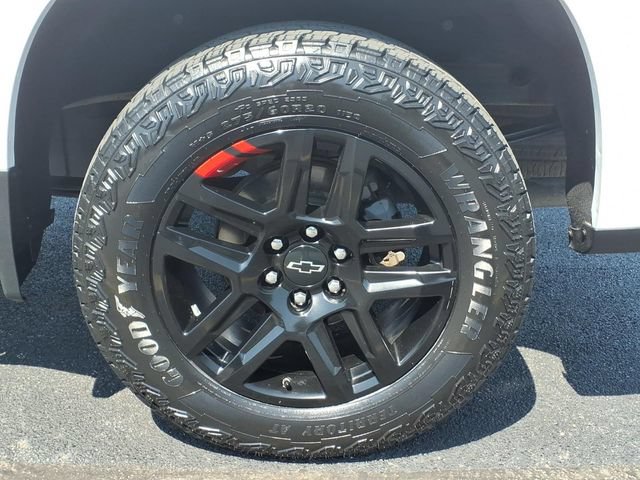 Used 2022 Chevrolet Silverado 1500 RST w/ Redline Edition AWD/4WD image 9