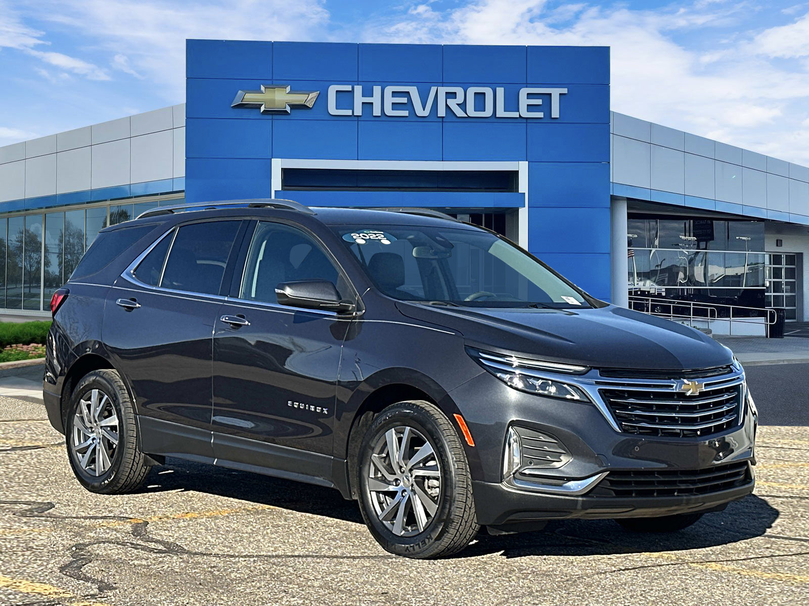 Certified 2022 Chevrolet Equinox Premier w/ LPO, Floor Liner Package image 6