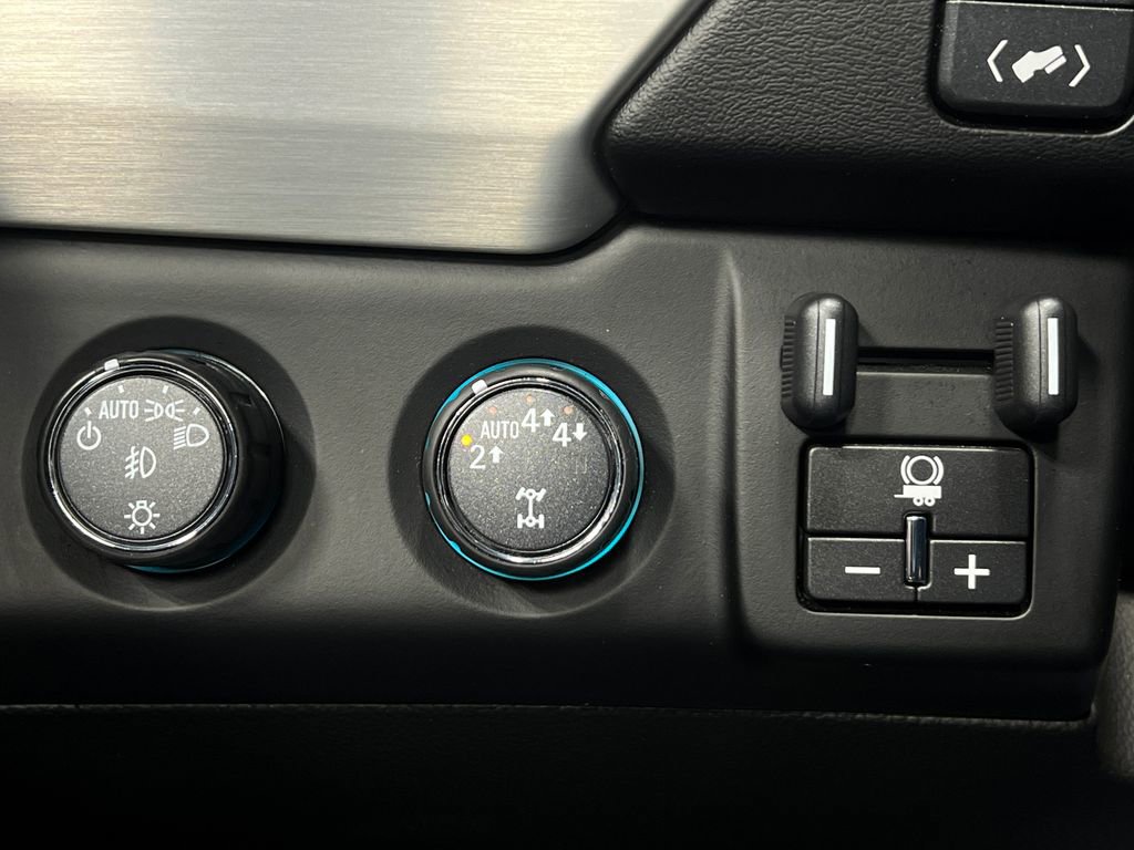 Used 2018 GMC Yukon SLT w/ Premium Edition image 36