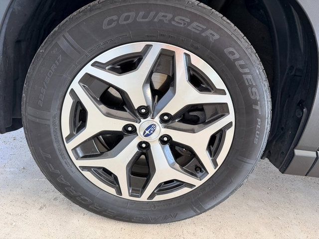 Used 2019 Subaru Forester Premium AWD/4WD image 12