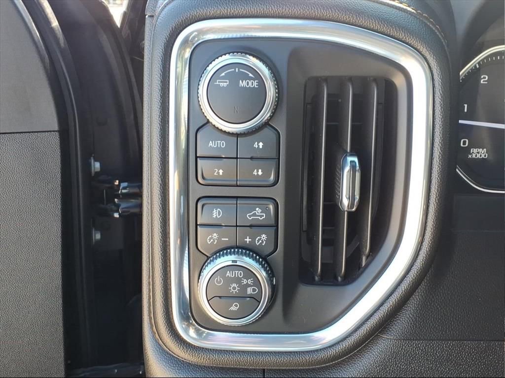 Used 2023 GMC Sierra 2500 AT4 w/ AT4 Preferred Package image 23