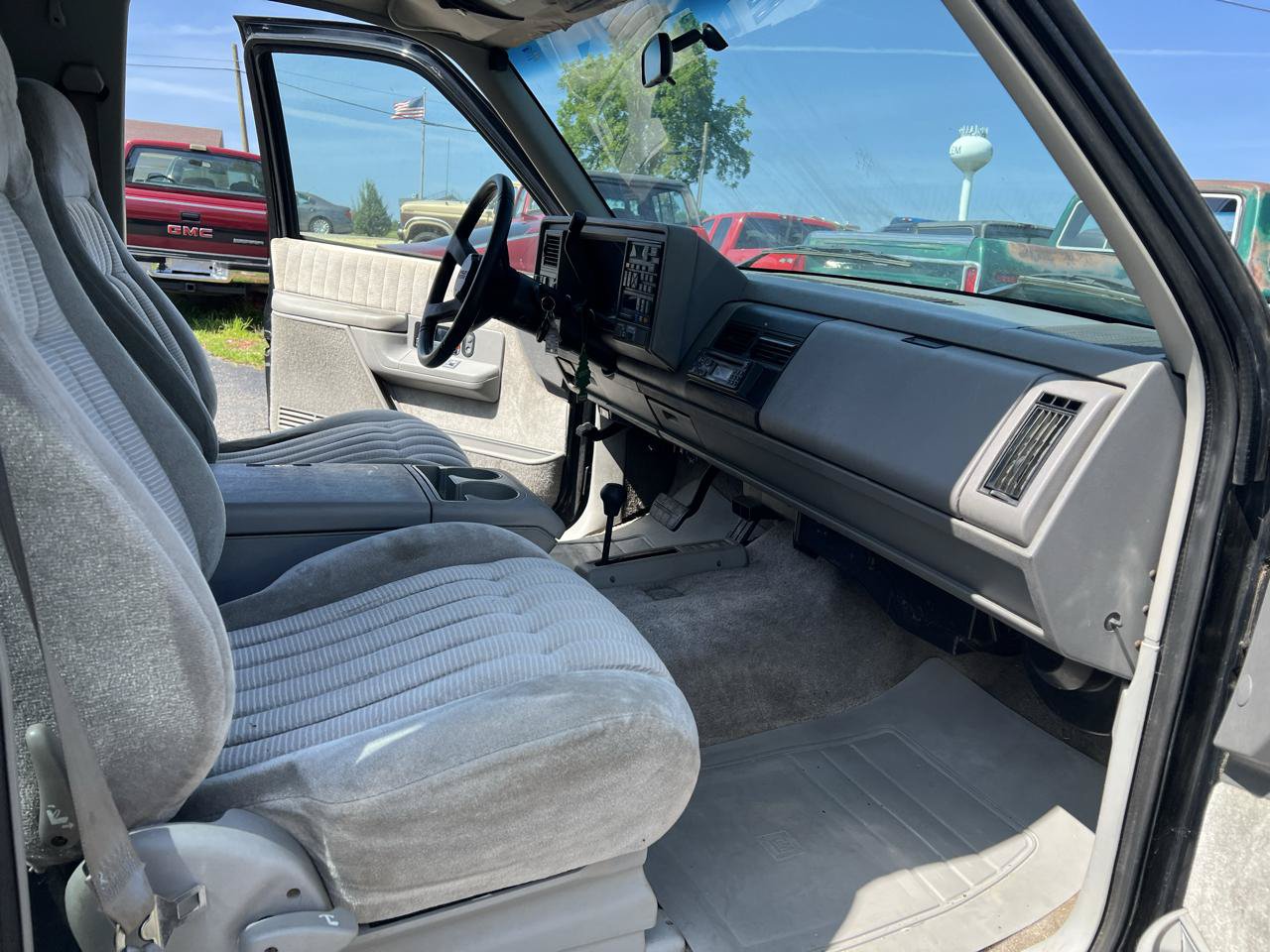 Used 1994 Chevrolet Blazer 4WD image 9