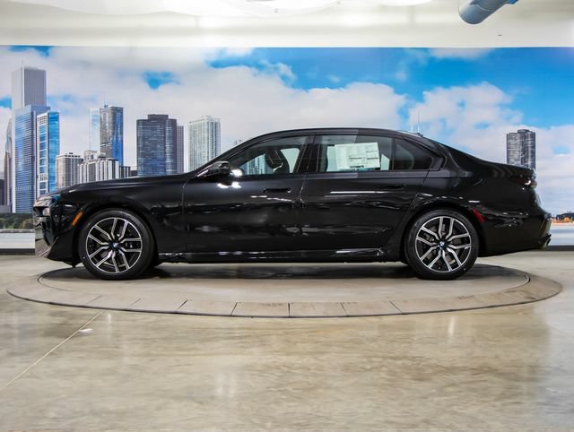 Used 2026 BMW 760i xDrive w/ Executive Package AWD/4WD image 6