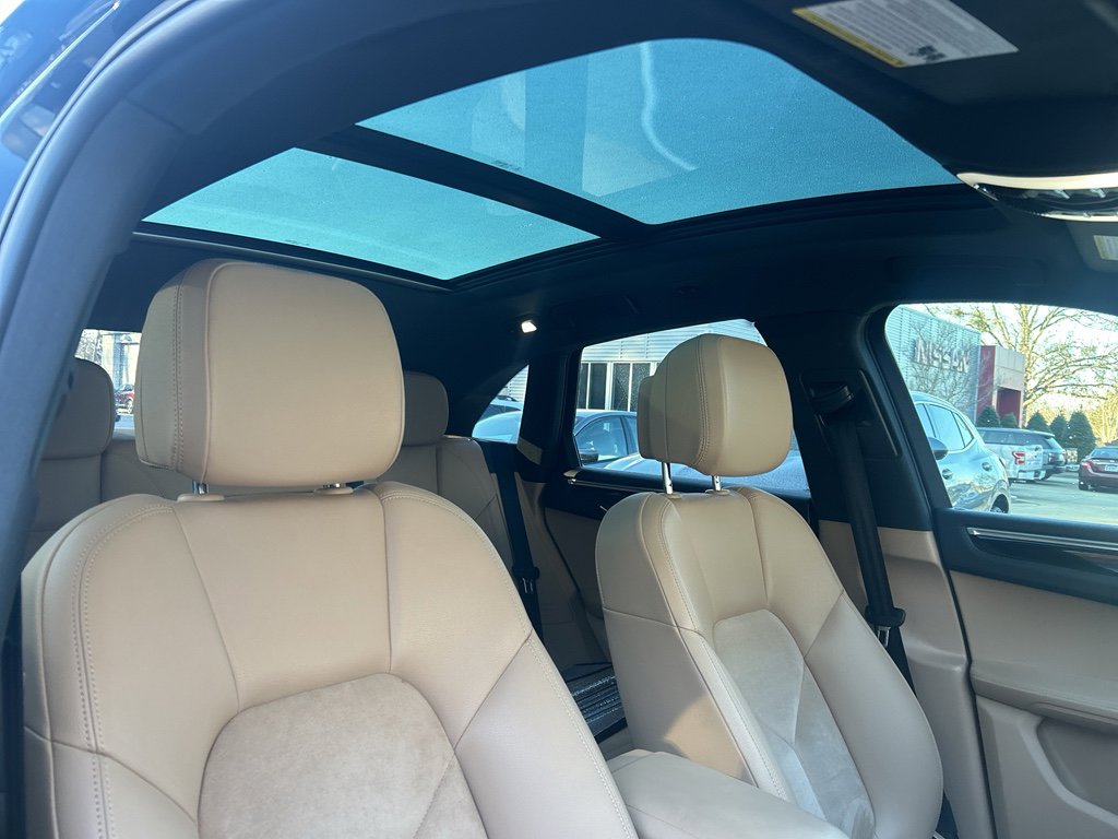 Used 2021 Porsche Macan image 18