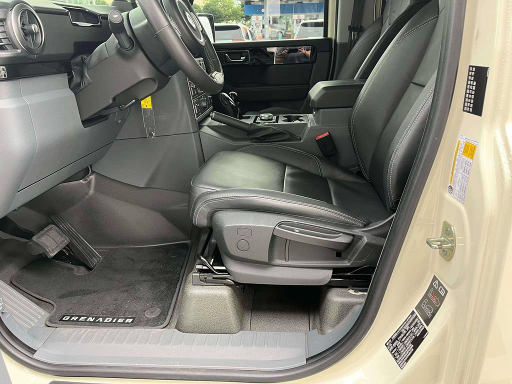 Used 2024 INEOS Grenadier Station Wagon AWD/4WD image 29
