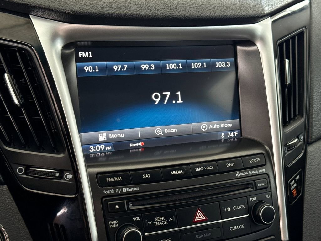 Used 2014 Hyundai Sonata Limited w/ Technology Package 05 FWD image 16