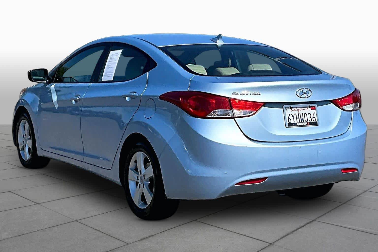 Used 2013 Hyundai Elantra GLS w/ Preferred Pkg FWD image 11