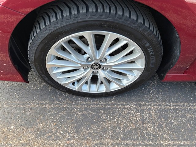 Used 2020 Toyota Camry XLE image 16