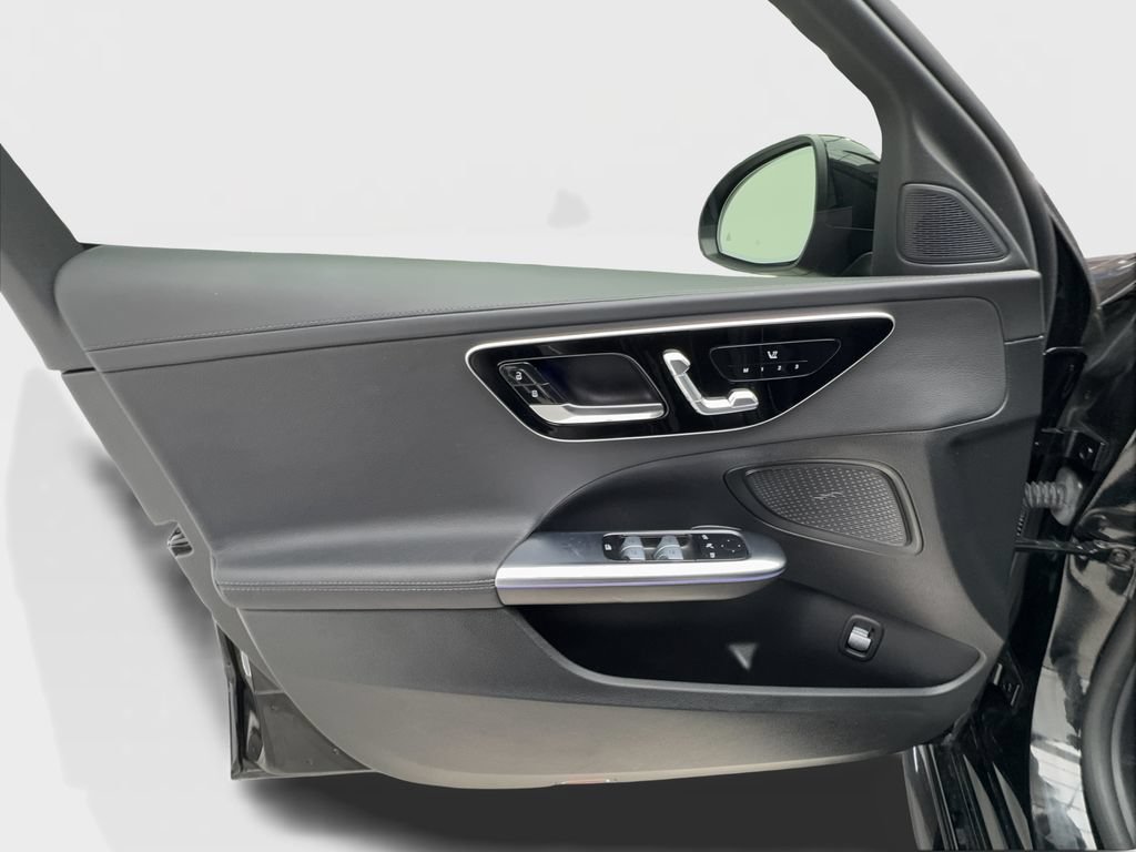 Used 2023 Mercedes-Benz C 300 Sedan image 21