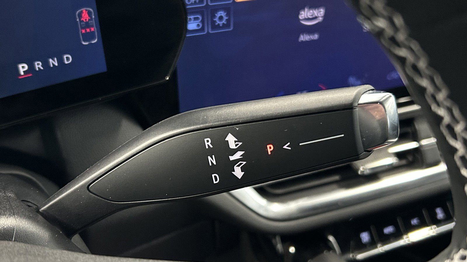 Used 2025 Chevrolet Equinox EV LT w/ Comfort Package image 24