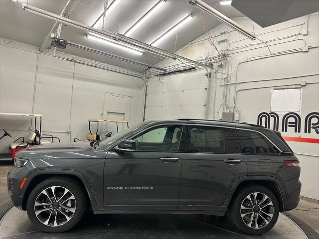 Certified 2022 Jeep Grand Cherokee Overland image 13