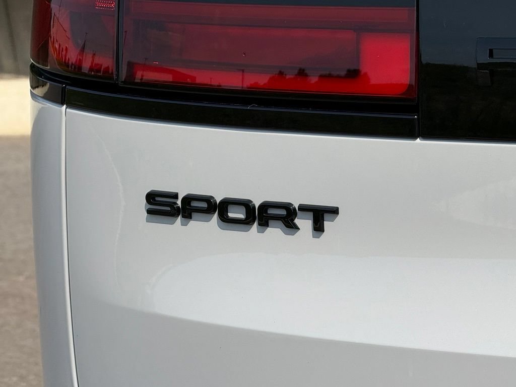 New 2026 Land Rover Range Rover Sport SE AWD/4WD image 34