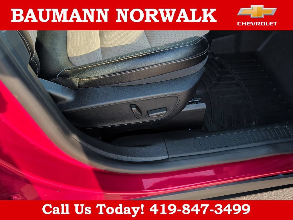 Used 2021 Ford Escape Titanium w/ Titanium Elite Package AWD/4WD image 14