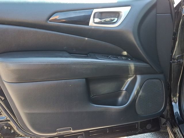 Used 2020 Nissan Pathfinder S AWD/4WD image 13