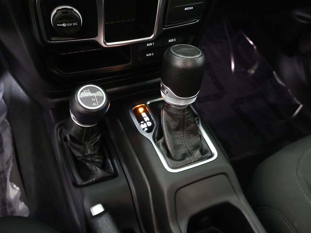 Used 2022 Jeep Gladiator Sport image 42