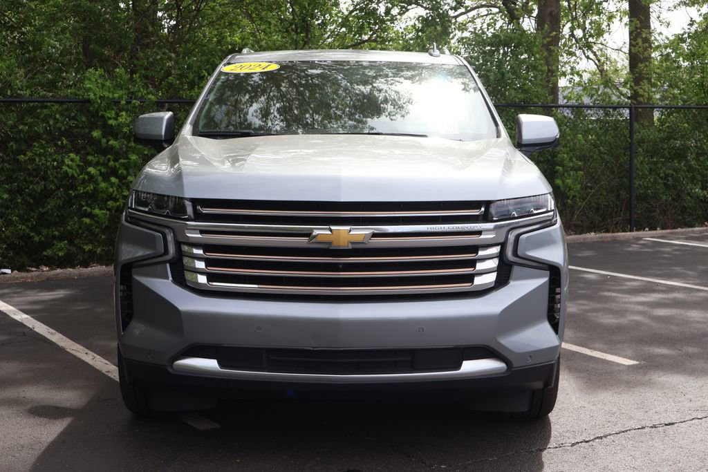 Used 2024 Chevrolet Suburban High Country w/ Max Trailering Package AWD/4WD image 2