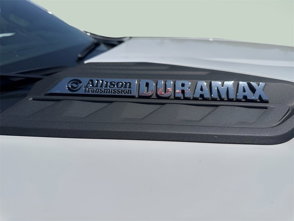 New 2025 Chevrolet Silverado 3500 High Country w/ LPO, Dark Essentials Package image 10