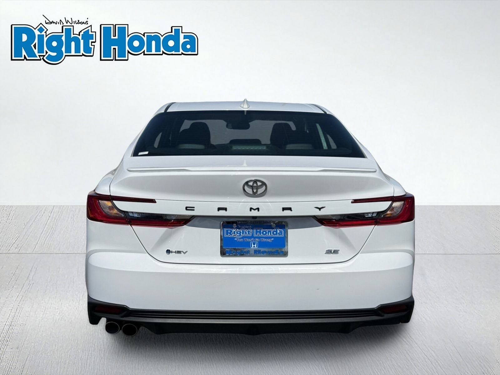 Used 2026 Toyota Camry SE w/ Convenience Package FWD image 7