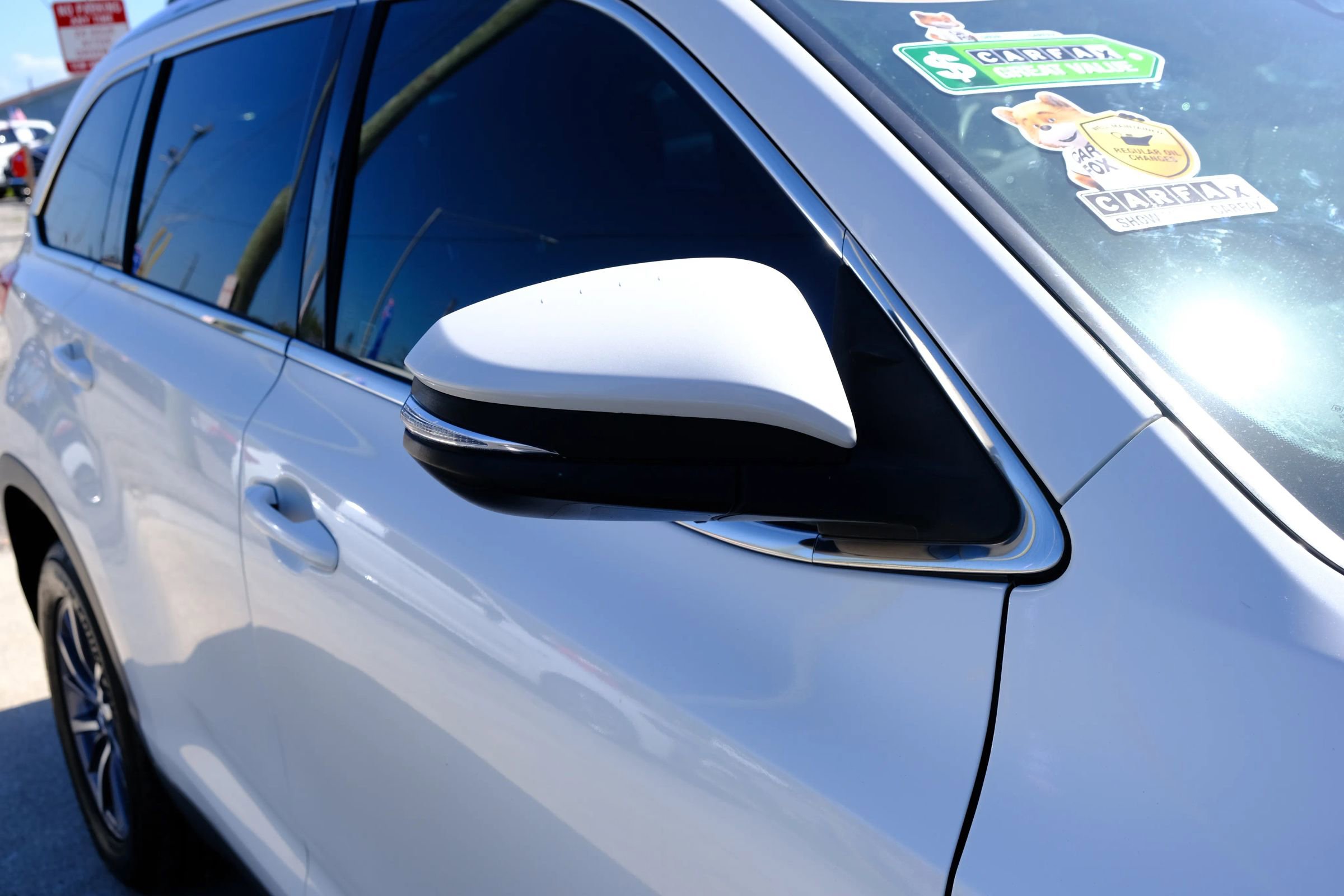 Used 2019 Toyota Highlander XLE image 19