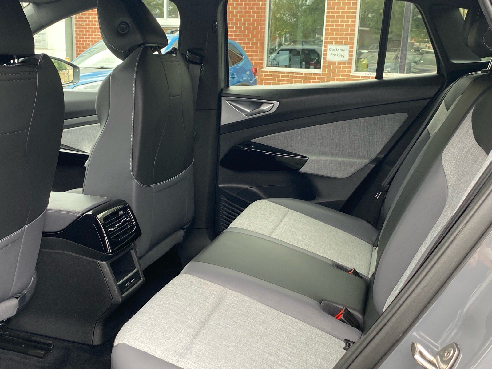 Certified 2023 Volkswagen ID.4 Pro RWD image 19
