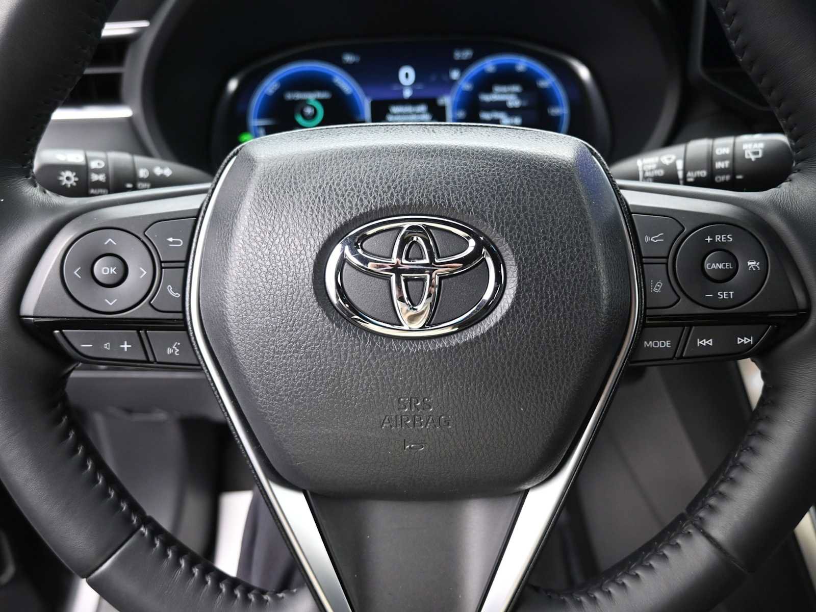 Used 2023 Toyota Venza Limited image 6