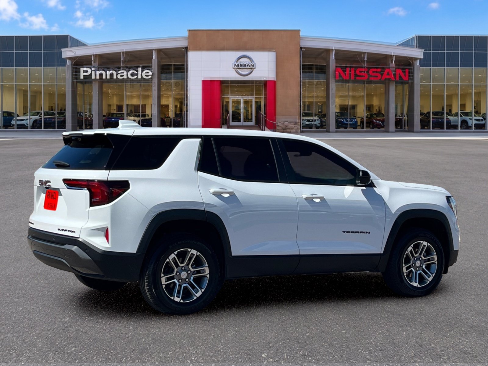 Used 2026 GMC Terrain Elevation w/ Technology Package II FWD image 5