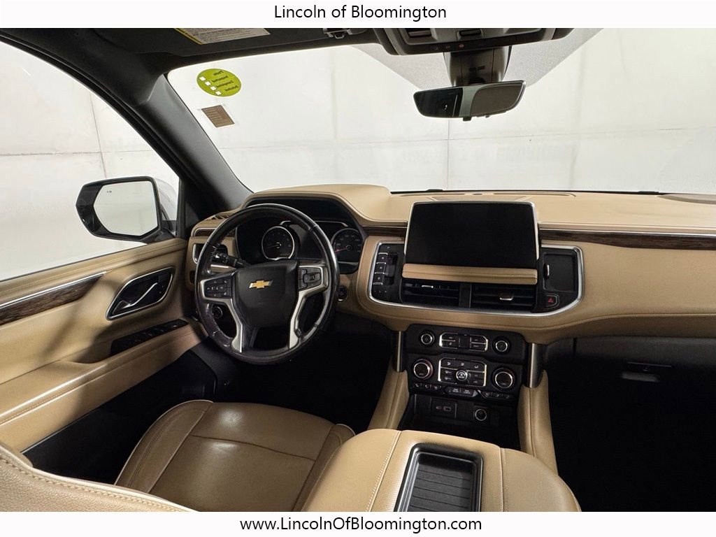 Used 2021 Chevrolet Suburban Premier w/ Premium Package image 22