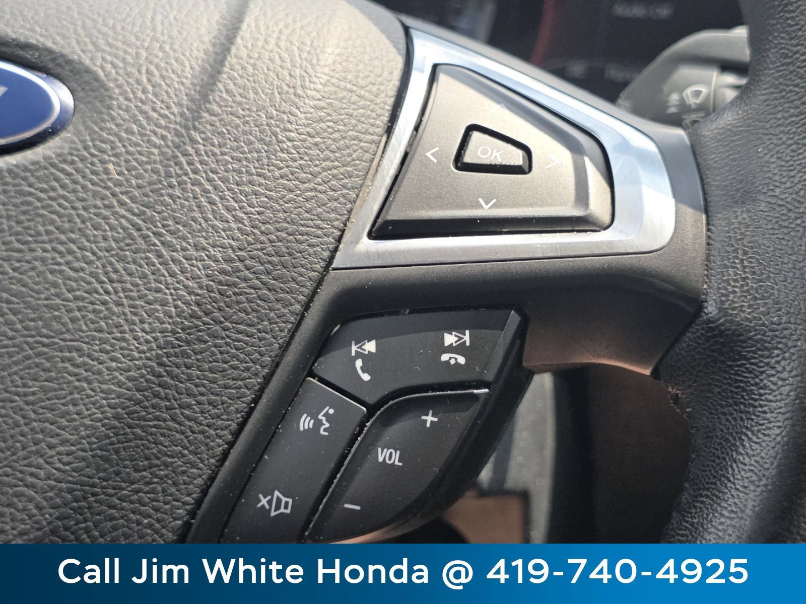 Used 2017 Ford Fusion Energi Titanium FWD image 28