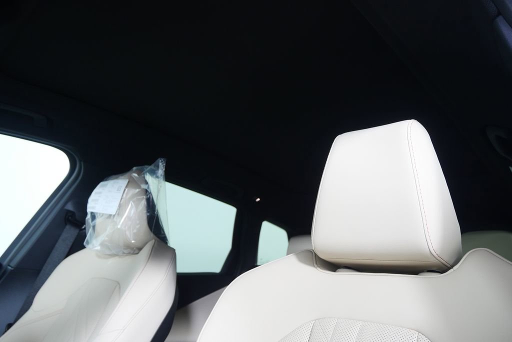 Used 2026 BMW X3 xDrive30 w/ Premium Package image 12