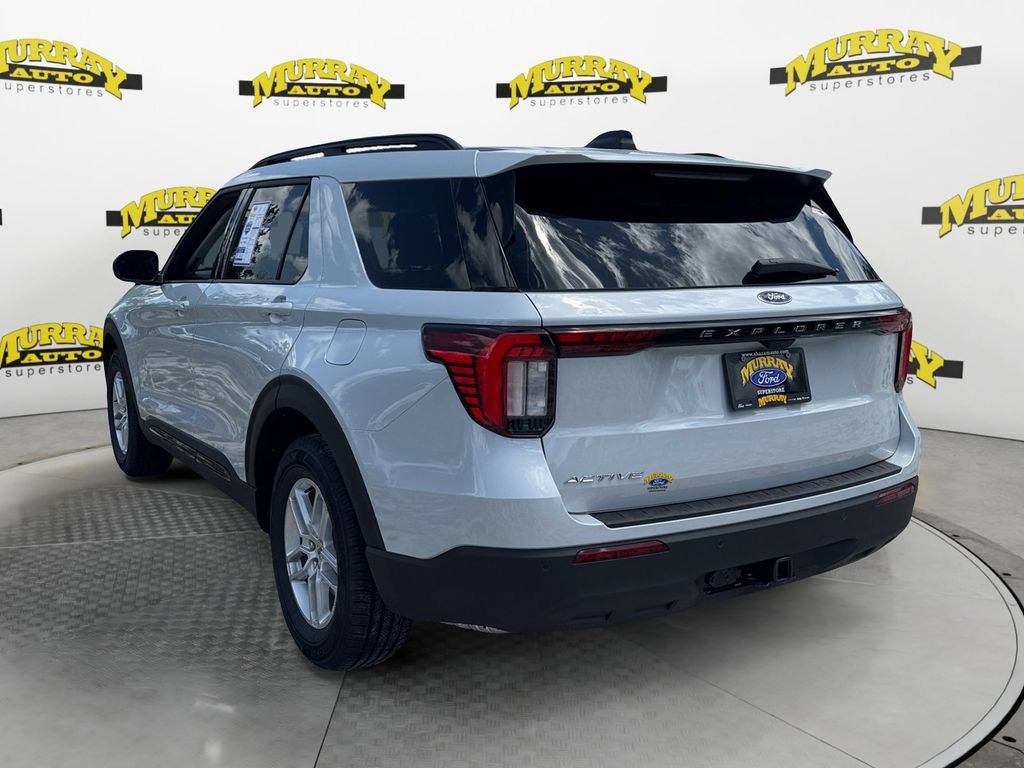 New 2026 Ford Explorer Active RWD image 3