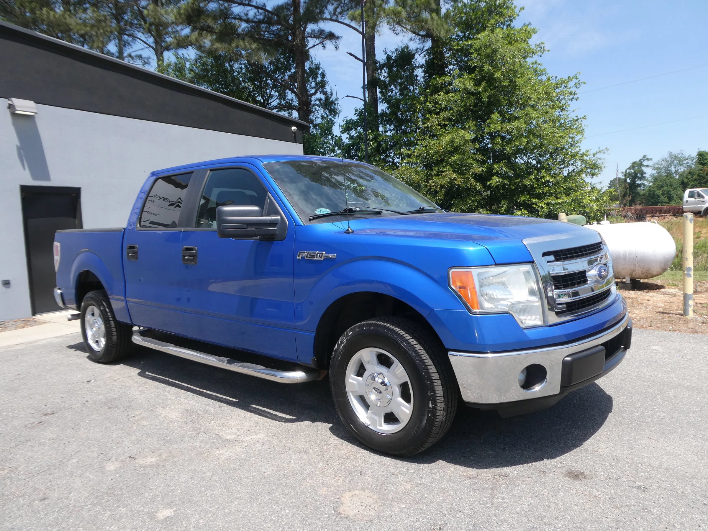 Used 2014 Ford F150 XLT RWD image 3