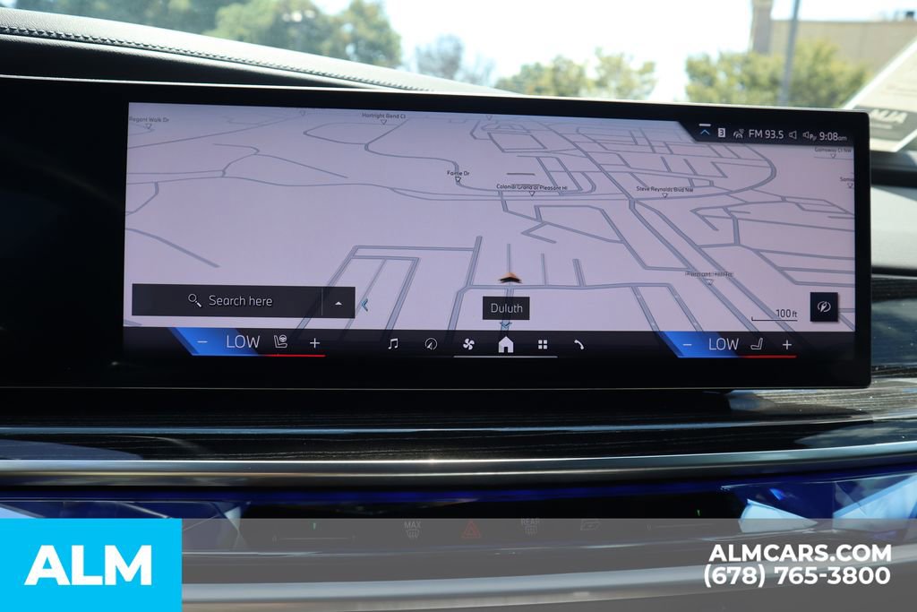 Used 2025 BMW 740i w/ Premium Package image 34