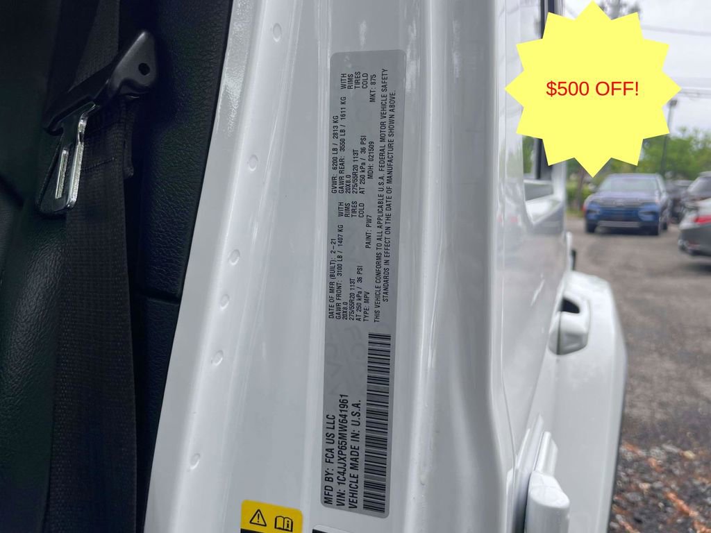 Used 2021 Jeep Wrangler Unlimited Sahara AWD/4WD image 18