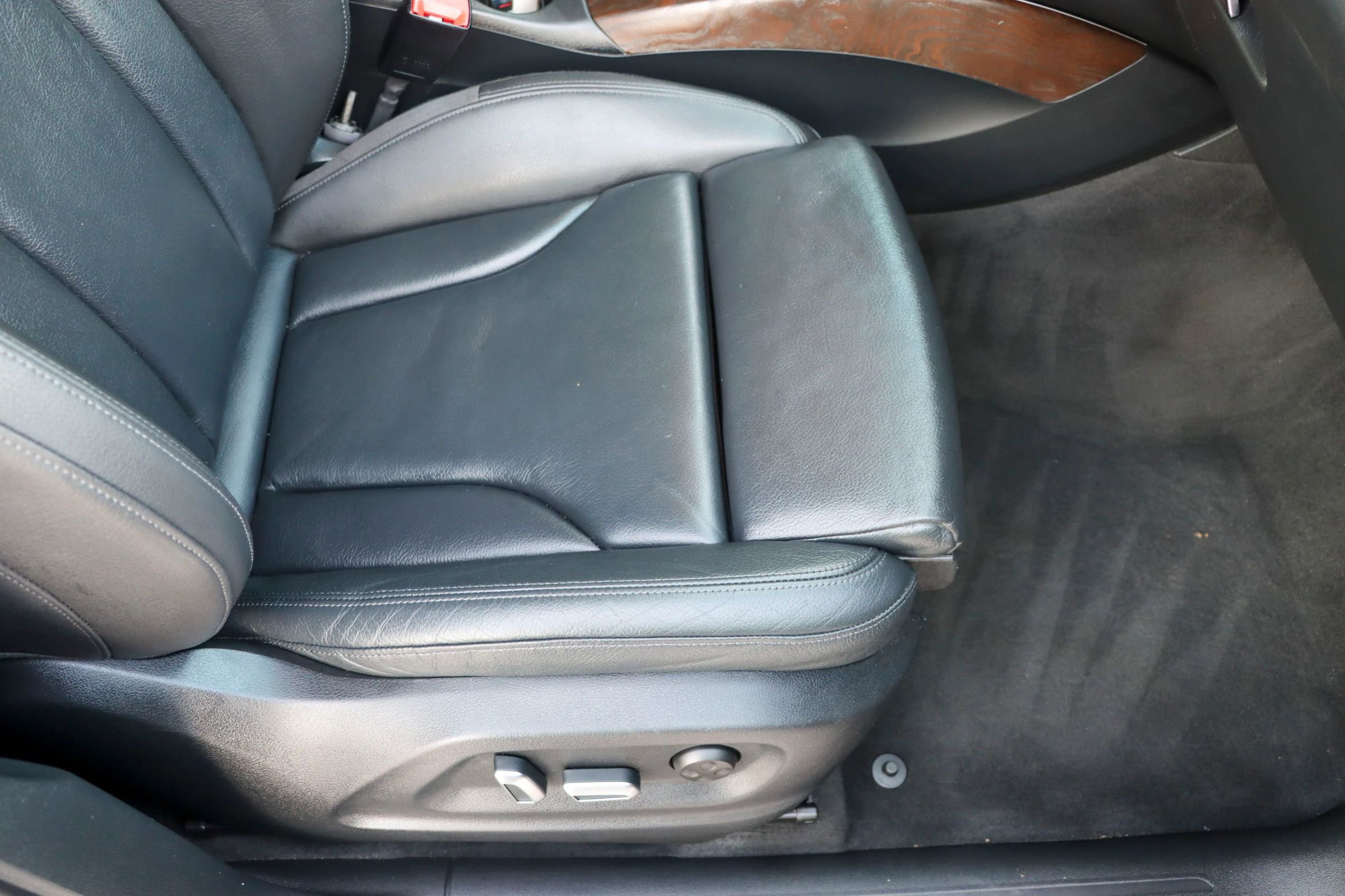 Used 2016 Audi Q5 2.0T Premium Plus w/ Technology Package AWD/4WD image 22